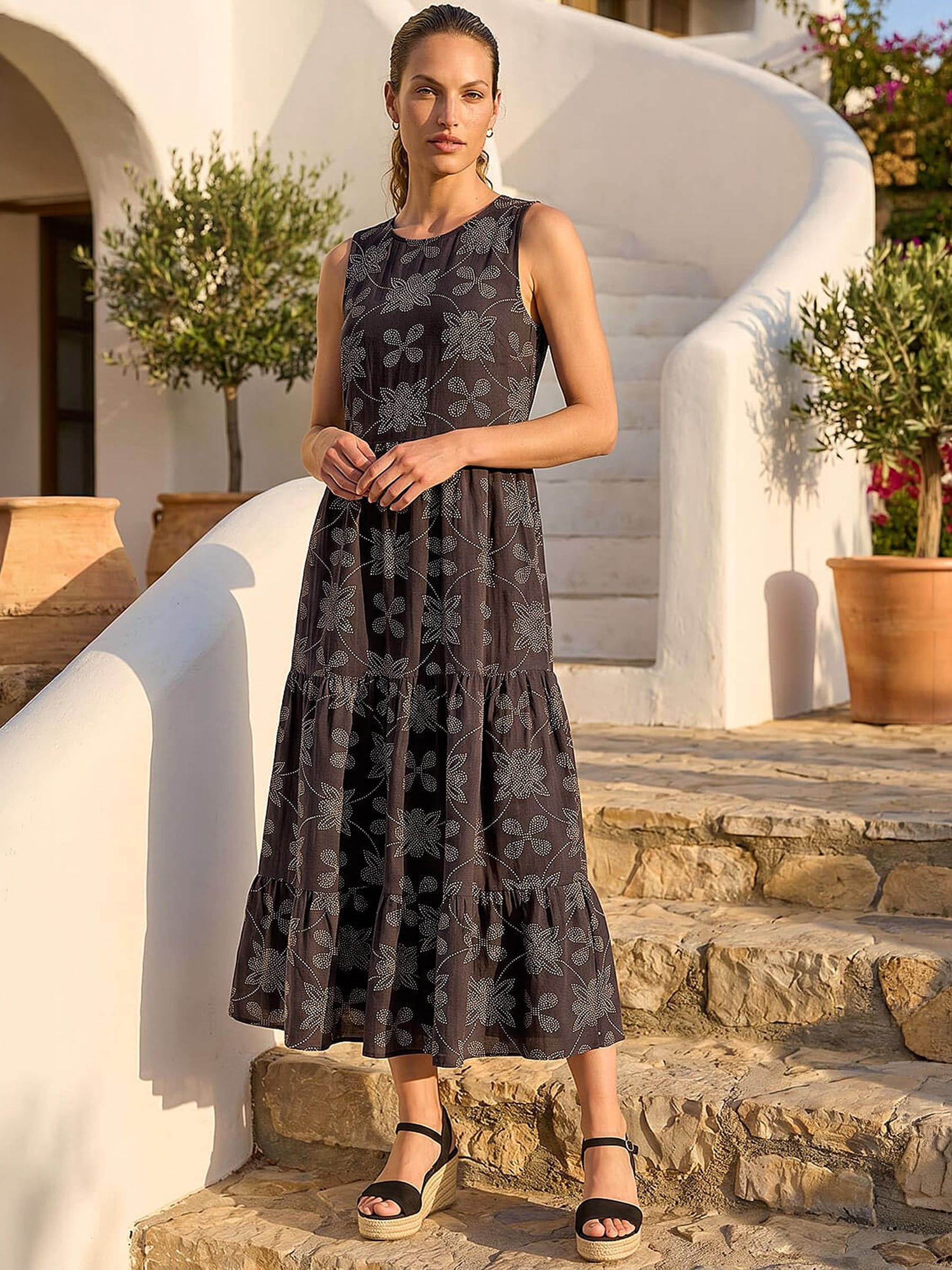 Roman Women's Black Floral Motif Midi Dress