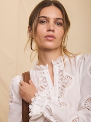 Mint Velvet Cotton Embroidered Blouse - Imagen 5 de 8