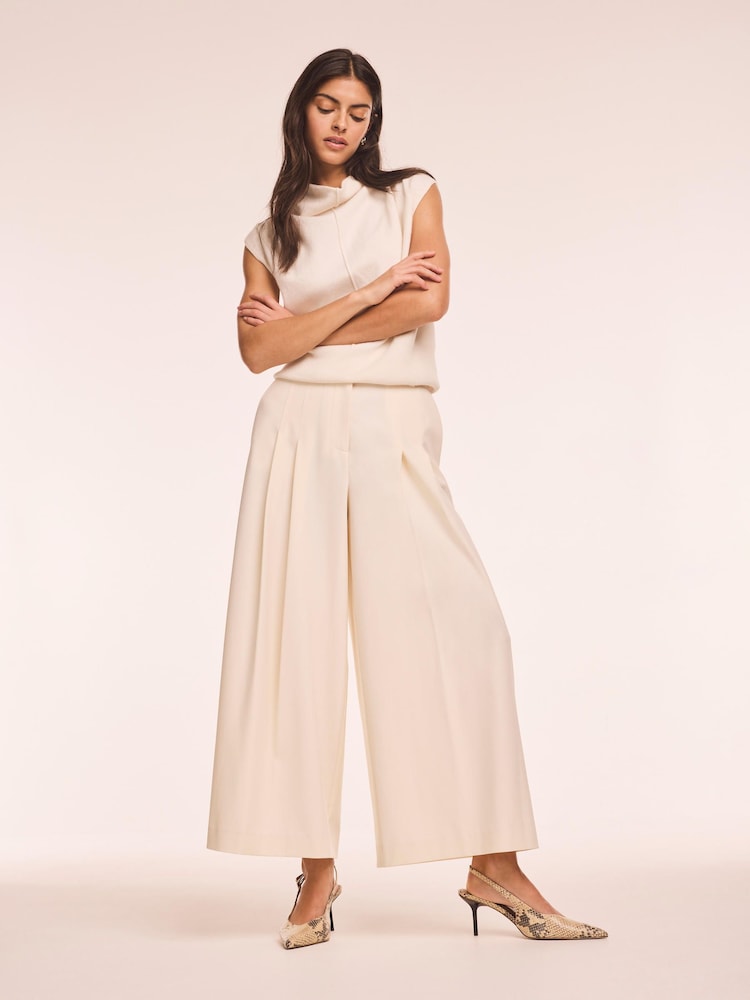 Mint Velvet Cream Pleat Detail Crop Wide Trousers - Image 2 of 4