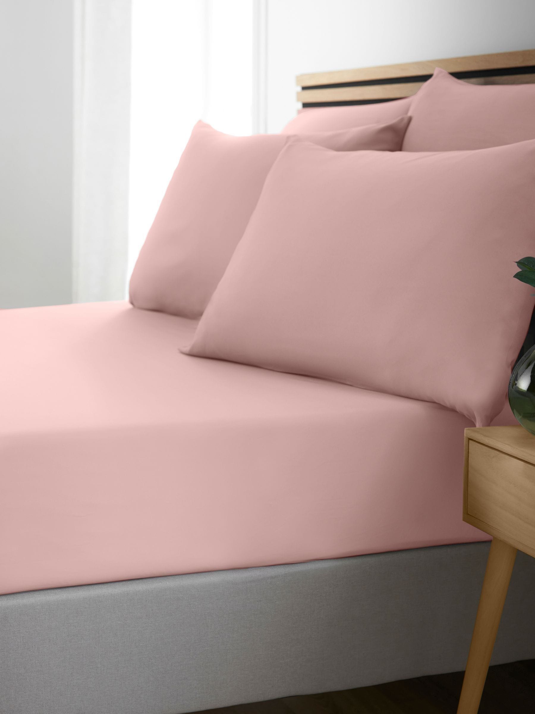 B&Q - So Soft Non-Iron Super King Fitted Sheet Blush Pink - Image 4