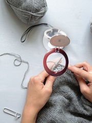 Daylight Company White Red YoYo Magnifier - Image 4 of 6