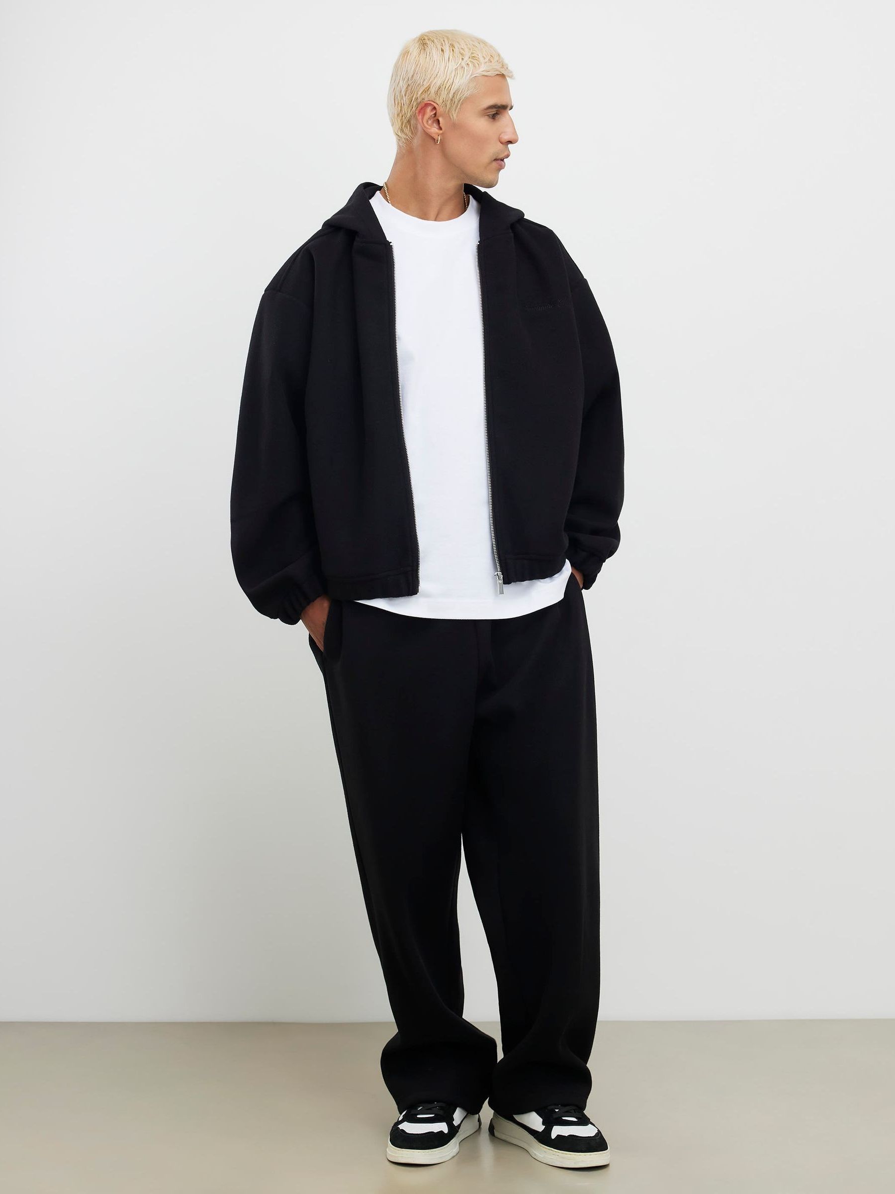 Next：日本 River Island Sanctuaire ワイドフィット・ジョガー from 