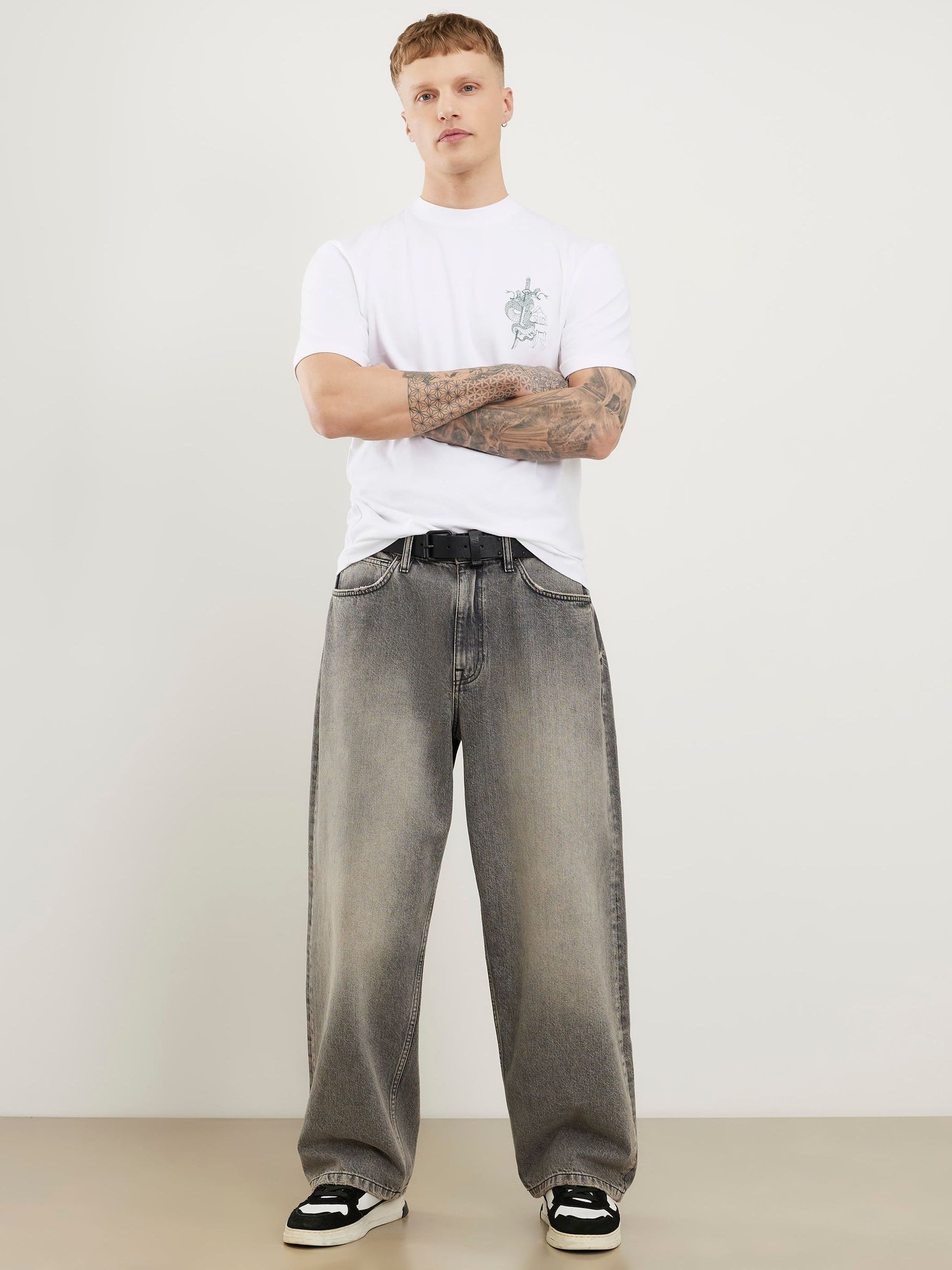 Buy River Island White Regular Fit Graphic Kanazawa Snake T-Shirt
