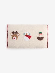 Weihnachtliches Kissen mit Charakter-Trio - Bild 4 von 5