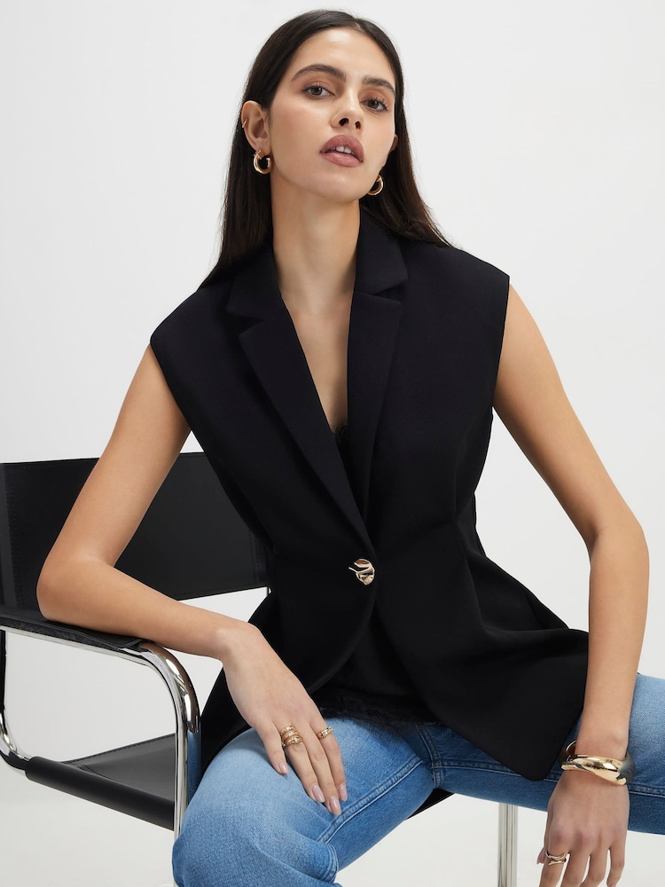 River Island ノースリーブ ウエスト絞りテーラードブレザー - 画像 2 / 4