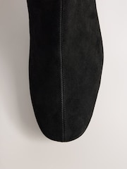 أسود - Forever Comfort® Chisel Toe Knee High Leather Sock Boots - صورة 3 من 5