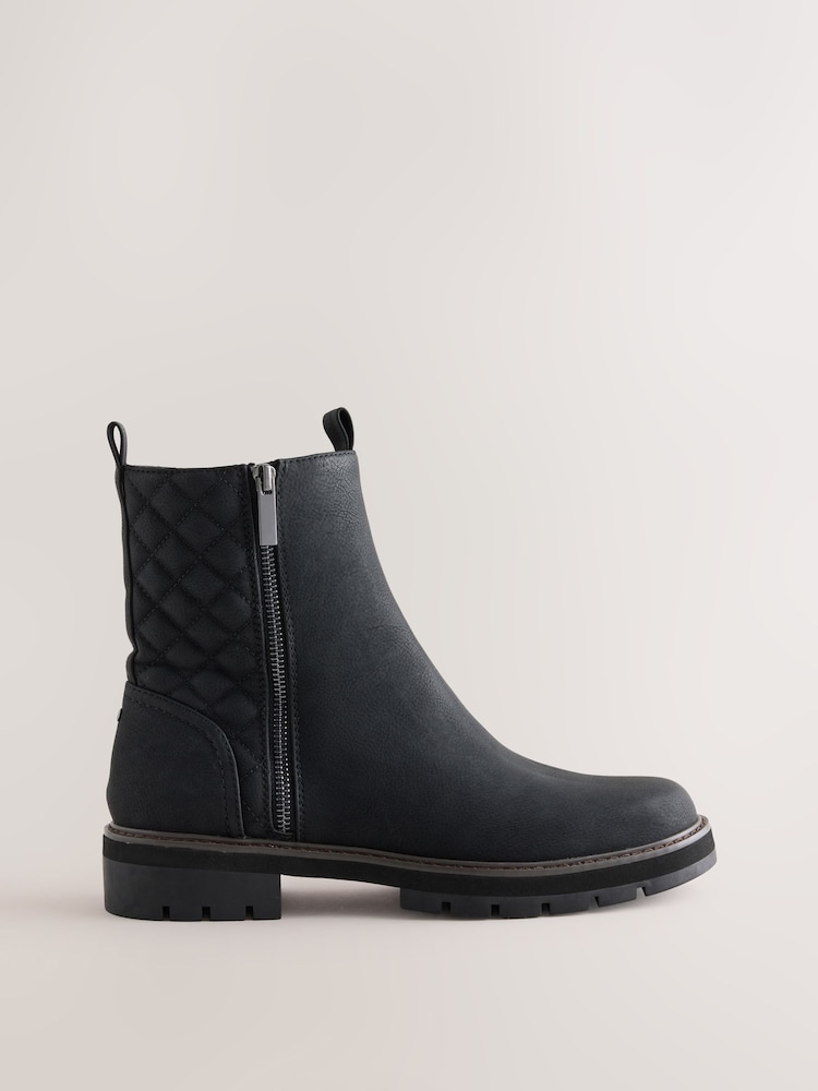 Itim - Forever Comfort® Black Casual Zip Chelsea Boots - Larawan 1 ng 5 Itim - Forever Comfort® Black Casual Zip Chelsea Boots - Larawan 1 ng 5