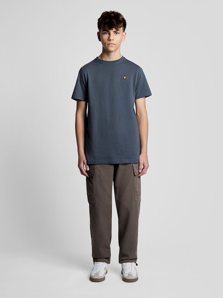 אפור - Lyle & Scott חולצת טי ספורטיבית בייסיק - תמונה 2 מתוך 6