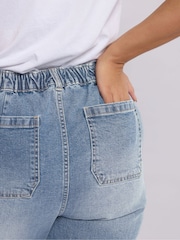 Dżinsy Yours Curve z obszernymi zwężanymi nogawkami - Obraz 4 z 5