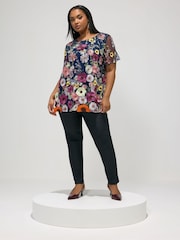 Yours Curve Blue London 3D Floral T-Shirt - Image 3 of 5