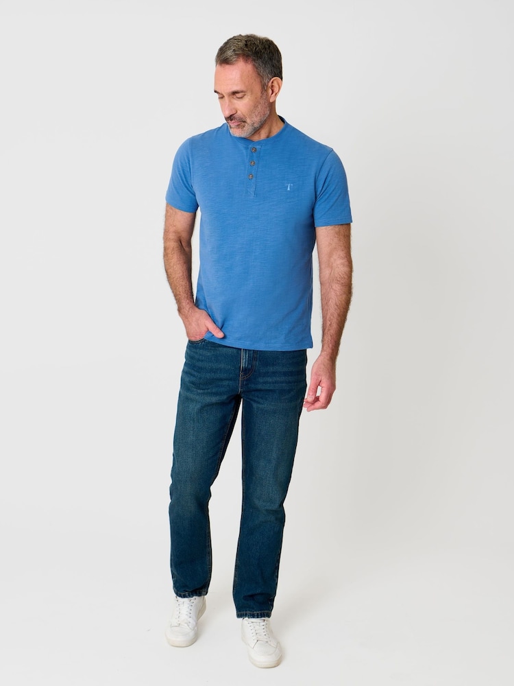 أزرق دنيم - تيشرت بياقة صغيرة مصنوع من قطن ناعم من Saltwell - Image 4 of 4