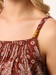 Yours Curve Red Pleated Cami - Image 4 of 5