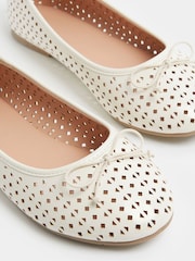 Yours Curve White Wide Fit EEE Faux Leather Cut Out Ballet Pumps - Image 5 of 5