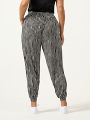 Yours Curve Black Cuffed Harem Trousers - Image 2 of 5