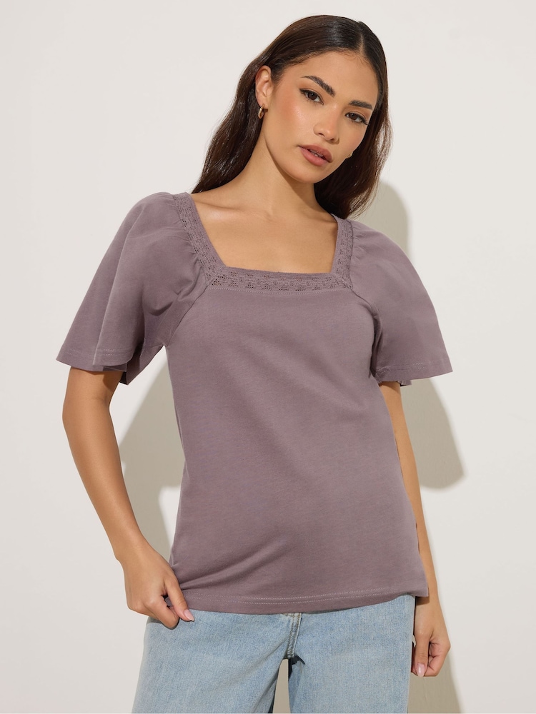 أرجواني - PixieGirl Crochet Neck Flutter Sleeve Top - صورة 1 من 5