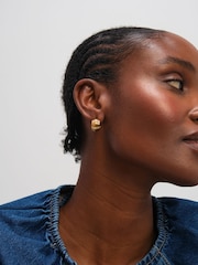 Jon Richard Waterproof Ribbed Chubby Hoop Earrings - Imagen 2 de 3