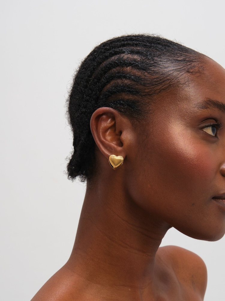 Jon Richard Gold Tone Waterproof Ribbed Heart Hoop Earrings - Image 2 of 3