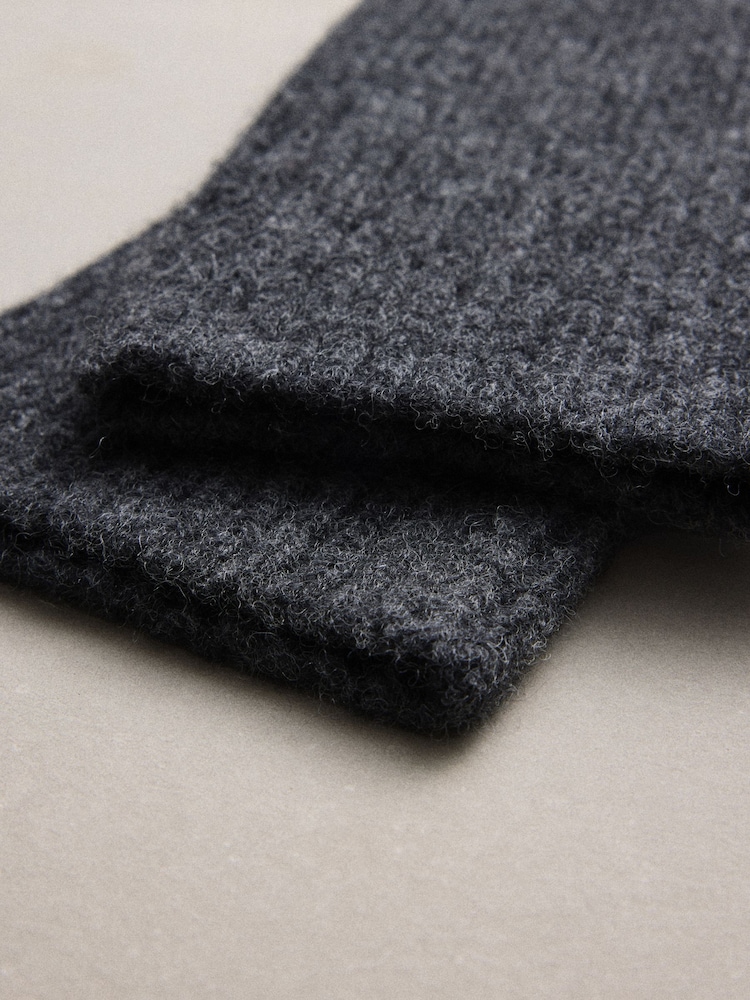 Charcoal Grey N.Premium Cashmere Handwarmer Gloves - Image 3 of 3