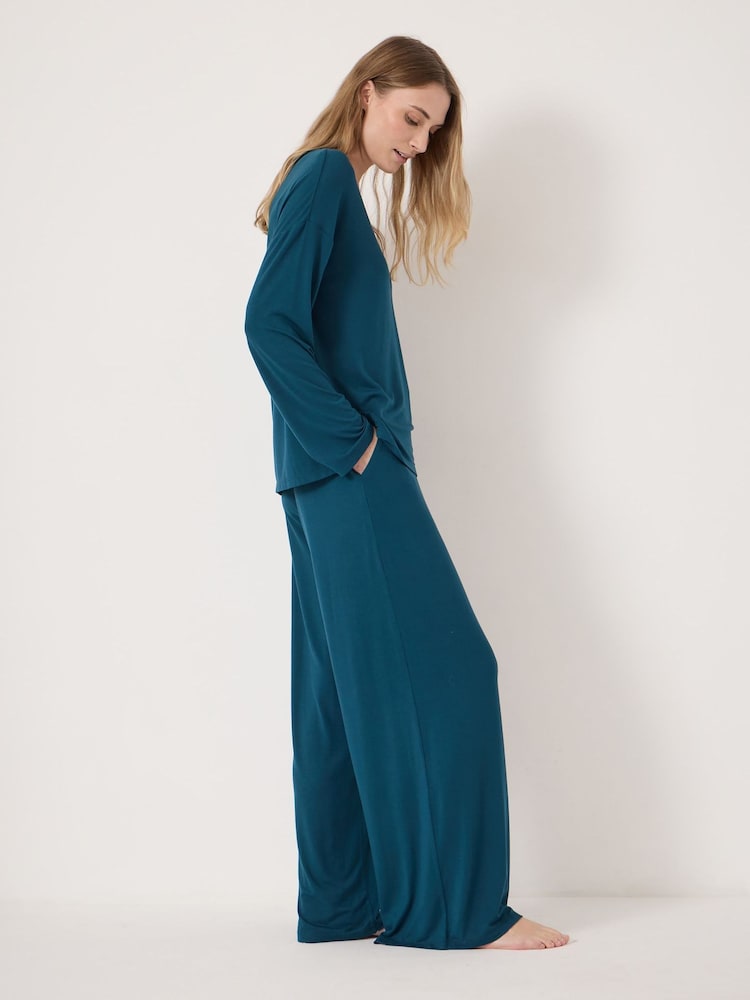 Hush Green Nox Jersey V-Neck Pyjamas - Image 2 of 5