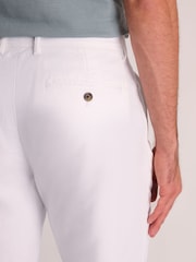 Brook Taverner White Linen Cotton Shorts - Image 4 of 4