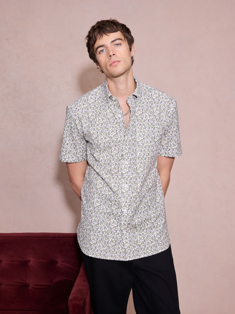 White Floral Print Stretch Oxford Slim Fit Short Sleeve Shirt - Image 1 of 4