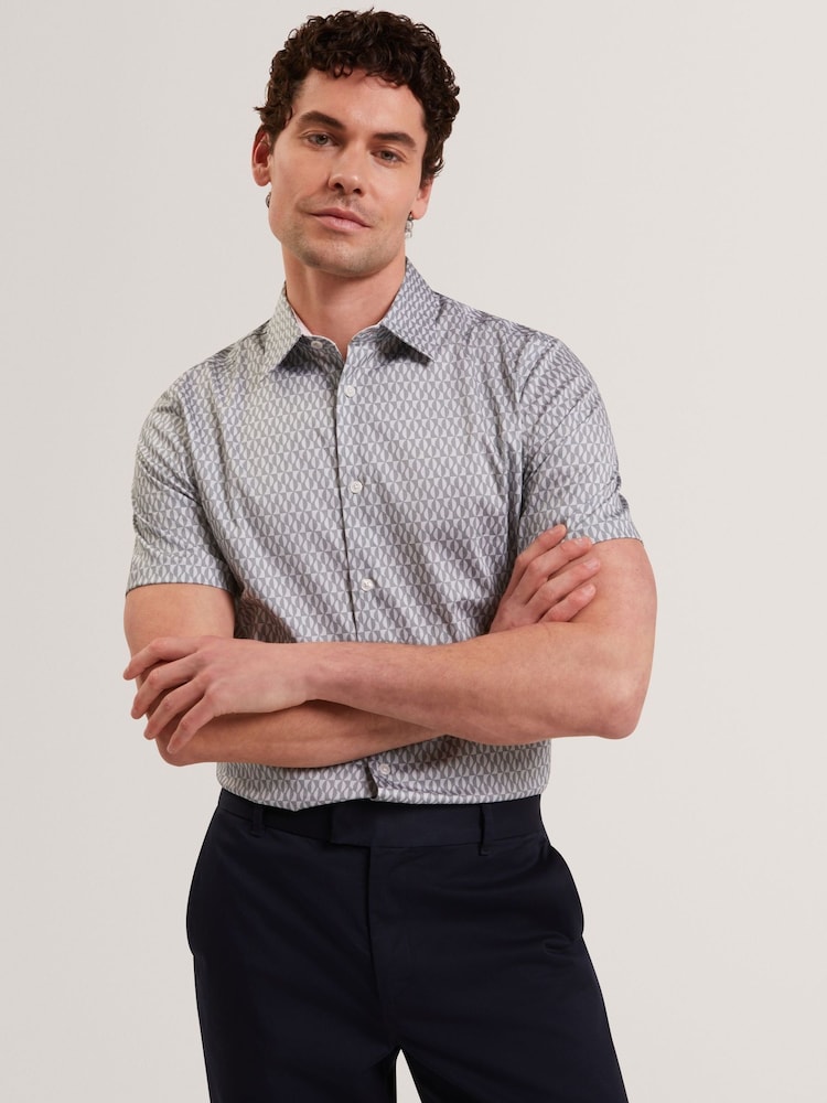 Ted Baker Qısa Qollu Adi Uyğun Yarpaq Naxışlı Geo Köynək - 7şəkildən 1 şəkil