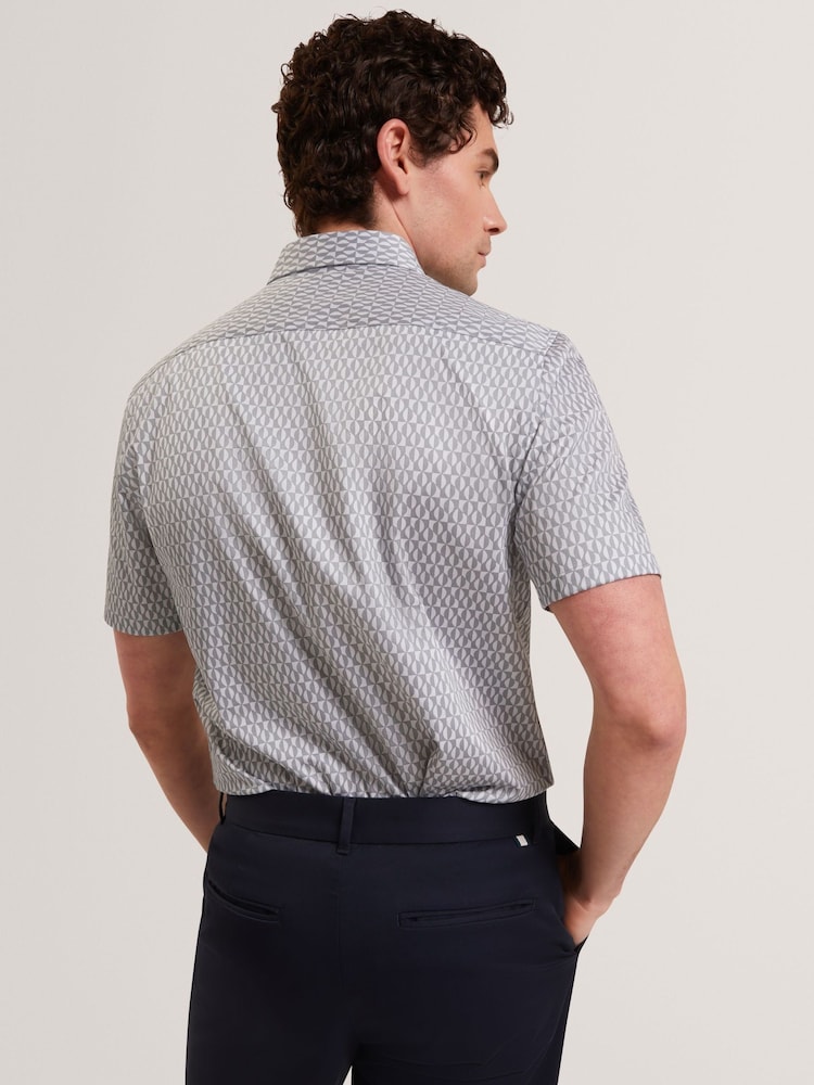 Ted Baker Qısa Qollu Adi Uyğun Yarpaq Naxışlı Geo Köynək - 7şəkildən 2 şəkil