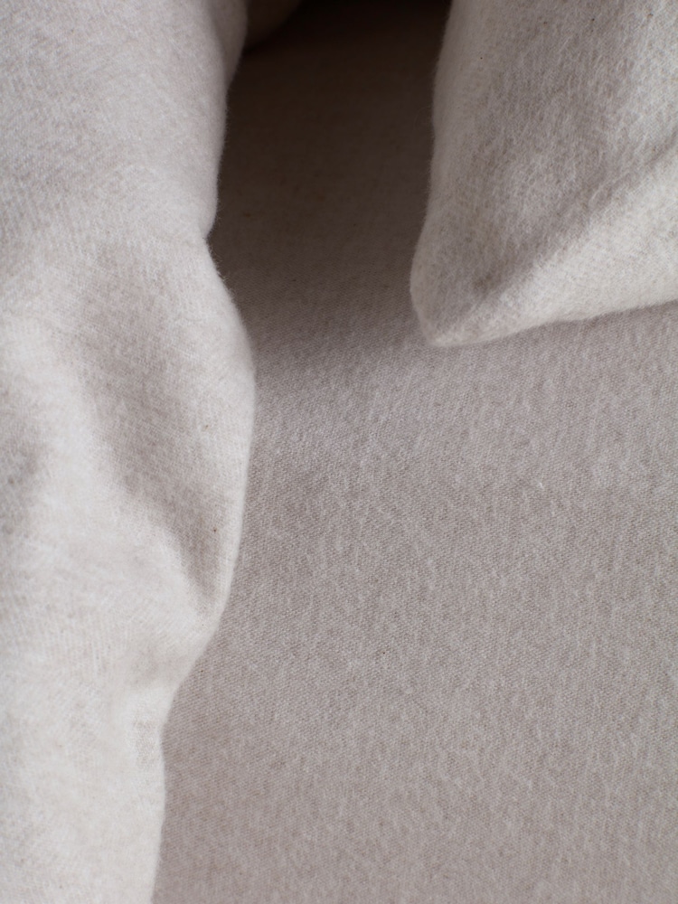 Secret Linen Store Natural Henry Brushed 100% Cotton Fitted Sheet - Image 2 of 6