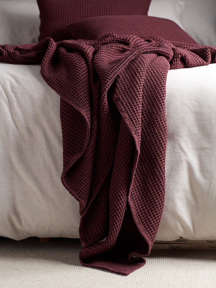 Secret Linen Store Beetroot Big Waffle 100% Cotton Throw - Image 1 of 3