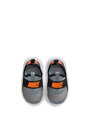 Nike Black Chrome Infant Flex Runner 4 Trainers - Image 6 of 9