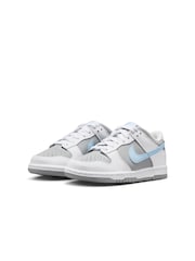 Nike White Youth Dunk Low Trainers - Image 5 of 10