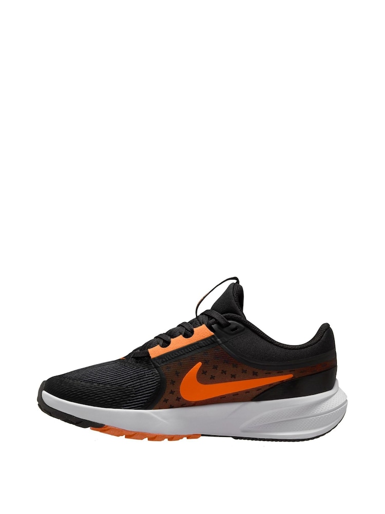 Nike Black Orange Youth Star Runner 5 Trainers - Image 2 of 4