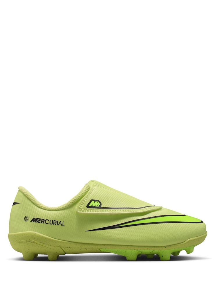 Nike Green Mercurial Vapor 16 Club Multi Ground Low Football Boots - Image 1 of 11 Nike Green Mercurial Vapor 16 Club Multi Ground Low Football Boots - Image 1 of 11