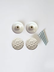 Laura Ashley Set of 2 Cream Ceramic Embossed Drawer Knobs - Image 4 of 5