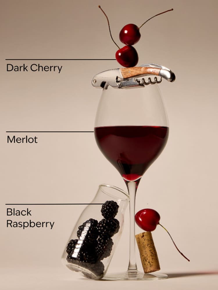 Bath & Body Works Black Cherry Merlot Gentle & Clean Foaming Hand Soap 259ml - Image 2 of 2