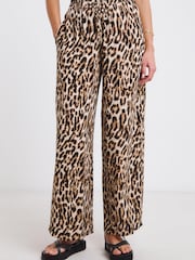 Коричневый - Simply Be Tie Waist Crinkle Wide Leg Trousers - Изображение 1 из 5