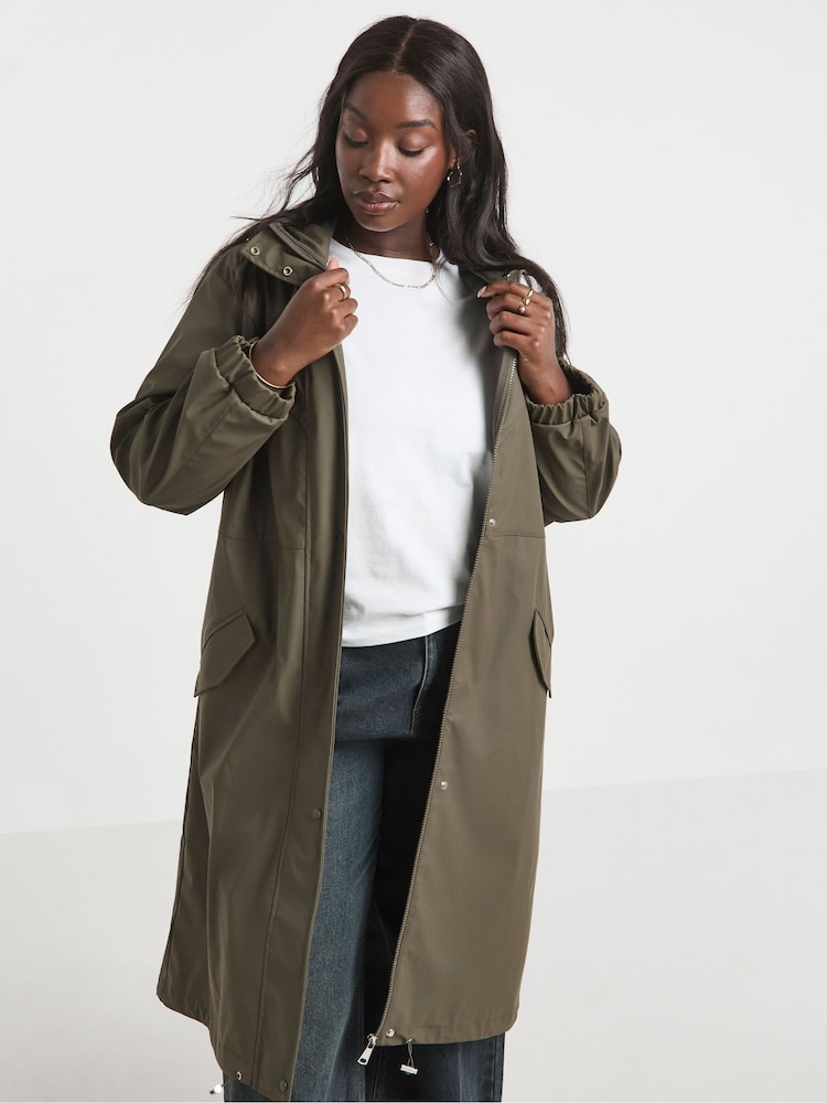 Grün - Simply Be Longline Rubberised Raincoat - Bild 2 von 4 Grün - Simply Be Longline Rubberised Raincoat - Bild 2 von 4