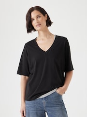 Черный - Hush Reece V-Neck Drapey T-Shirt - Изображение 4 из 5