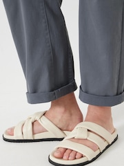 Crème - Hush Leather Twist Footbed Sandals - Image 1 de 3