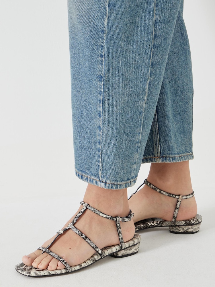 Crema - Hush Leather Strappy Bajo Heel Sandals - Imagen 2 de 6 Crema - Hush Leather Strappy Bajo Heel Sandals - Imagen 2 de 6