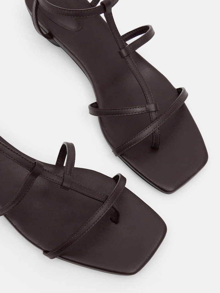 Rojo - Hush Leather Strappy Bajo Heel Sandals - Imagen 5 de 5 Rojo - Hush Leather Strappy Bajo Heel Sandals - Imagen 5 de 5