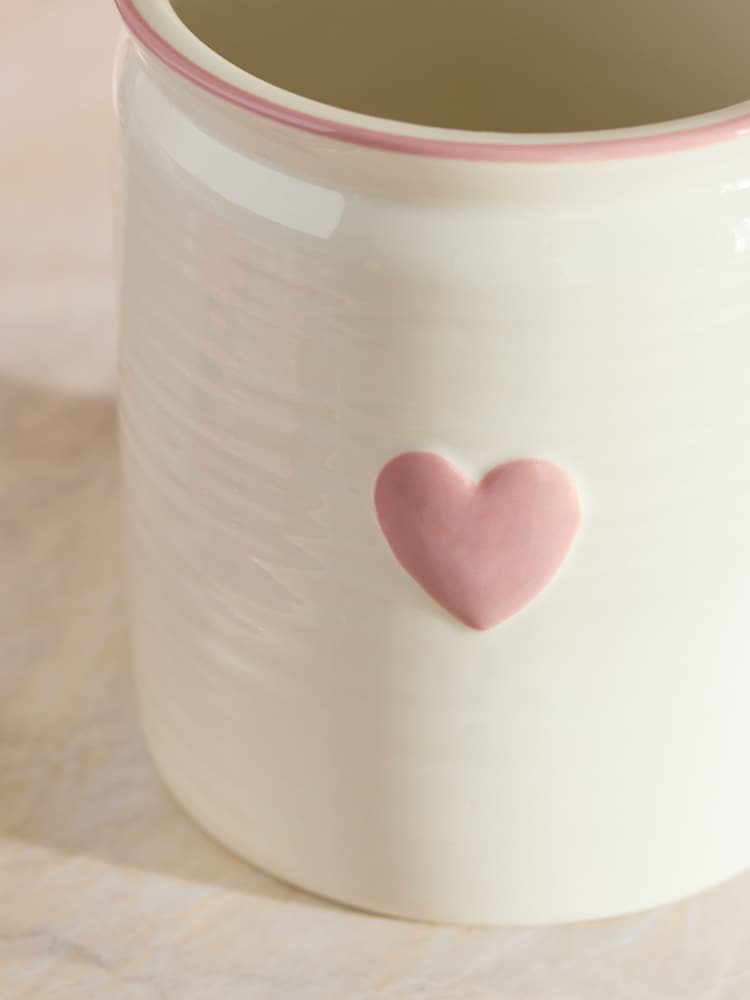 Pink Large Ceramic Heart Utensil Pot - Image 2 of 3 Pink Large Ceramic Heart Utensil Pot - Image 2 of 3