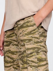 Gap Green Camo 7.5" Ripstop Easy Cargo Shorts (4-13yrs) - Image 4 of 5