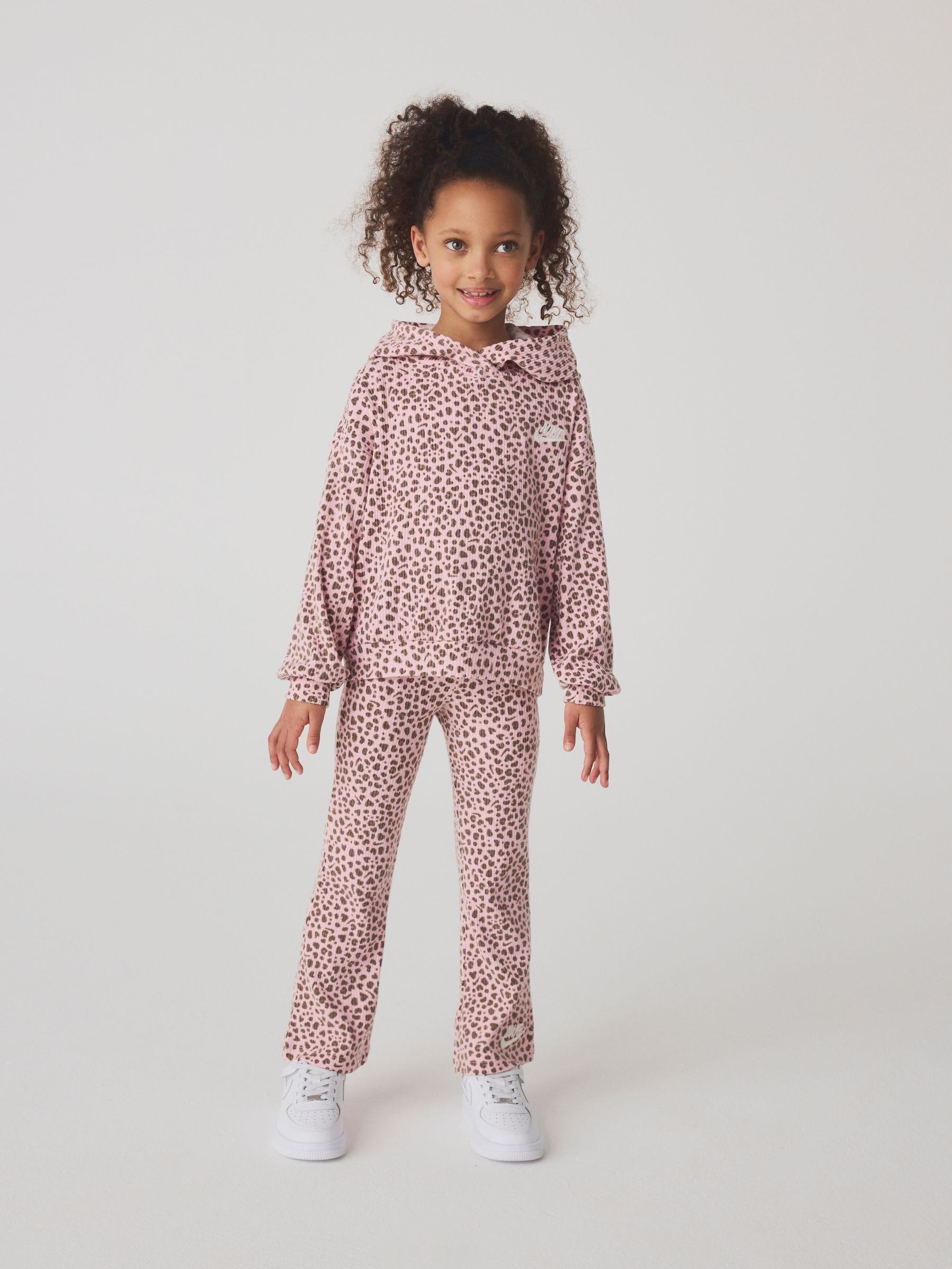 nike leggings and hoodie