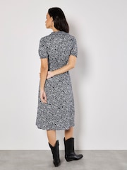 Apricot Blue Mono Floral Print Midi Dress - Image 4 of 4