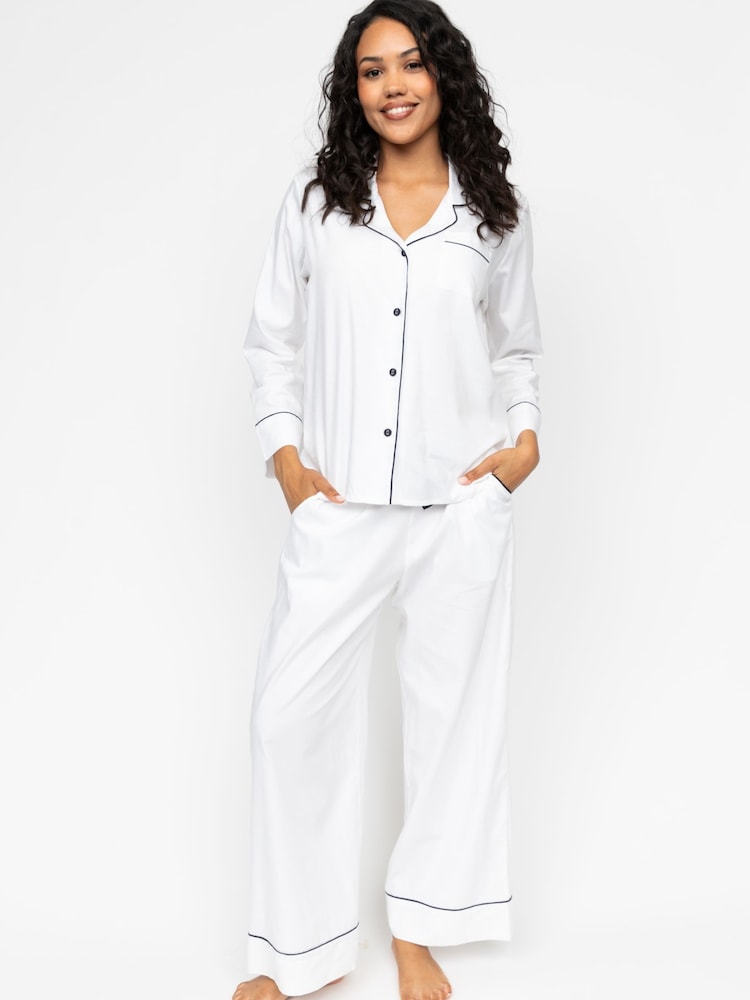Cyberjammies Cyberjammies Long Sleeve Hotel Pyjamas - صورة 1 من 4