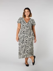 Live Unlimited Black Petite Curve Petite Black floral Print Puff Sleeve Midi Dress - Image 3 of 7