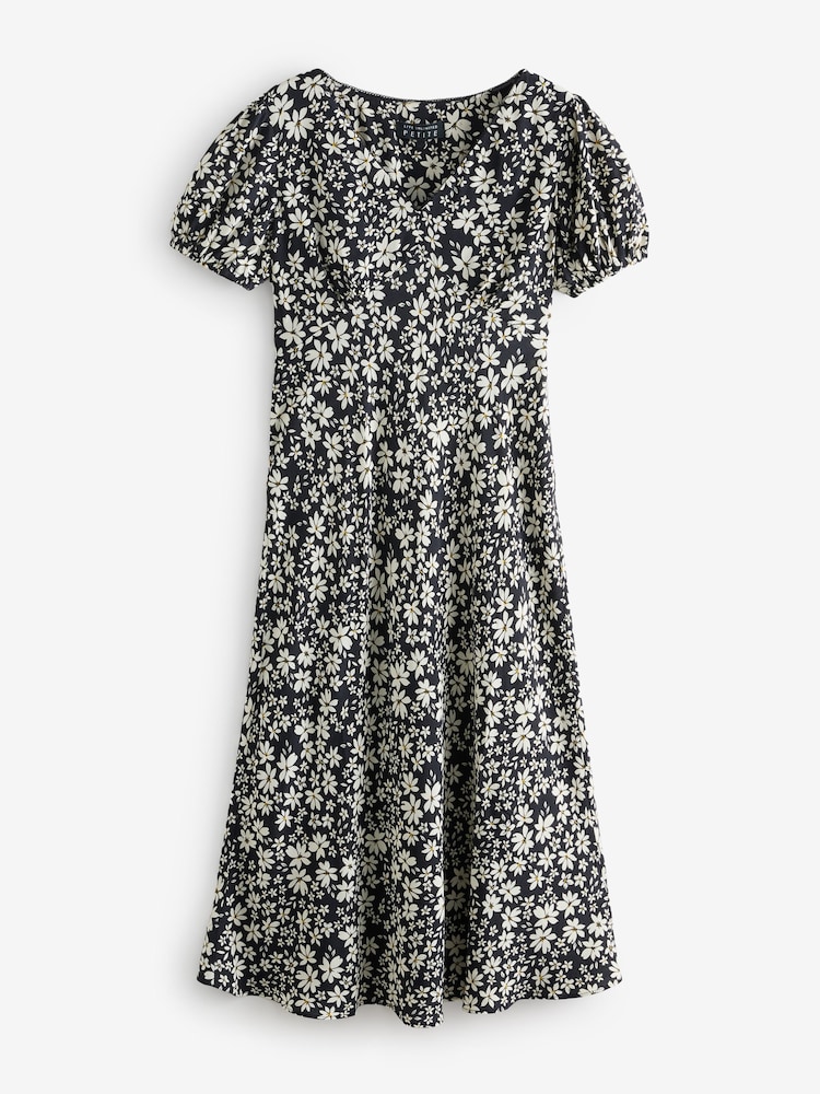 Live Unlimited Black Petite Curve Petite Black floral Print Puff Sleeve Midi Dress - Image 7 of 7