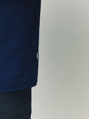 أزرق - BOSS Regular Fit Thompson T-Shirt - صورة 4 من 5