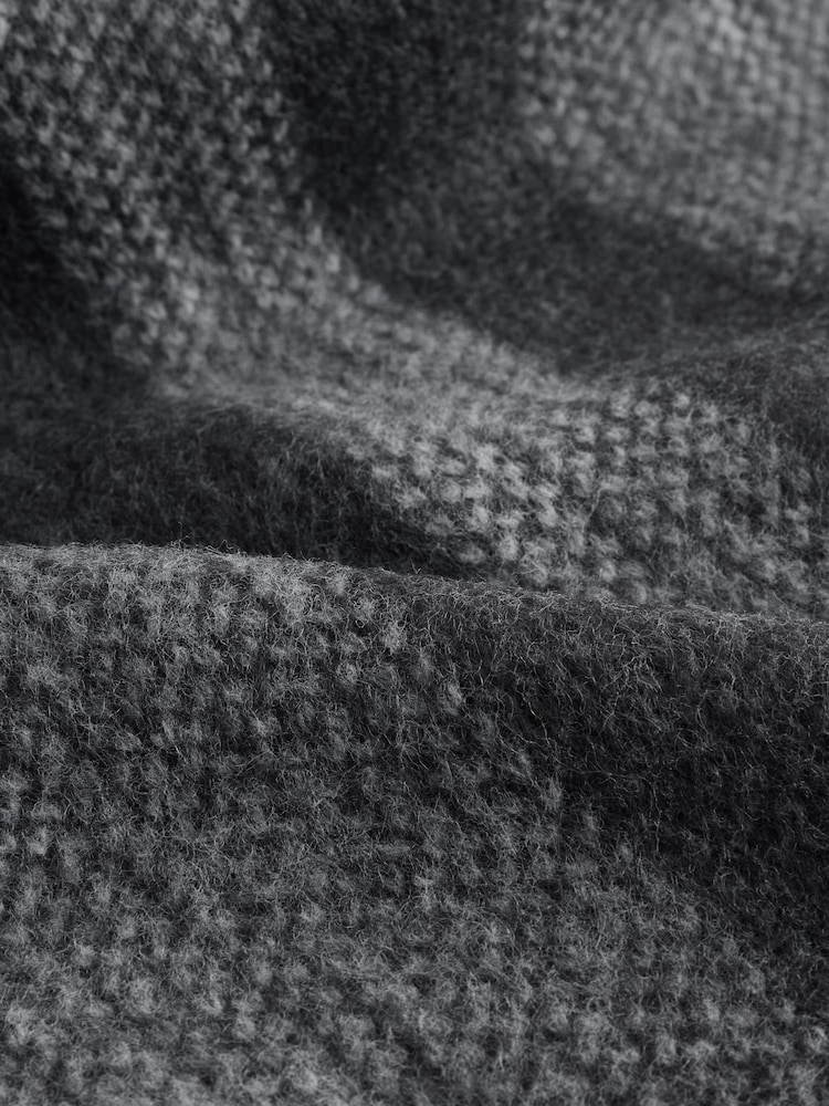 Grey Black/White Stripe Knitted Scarf - Image 3 of 3